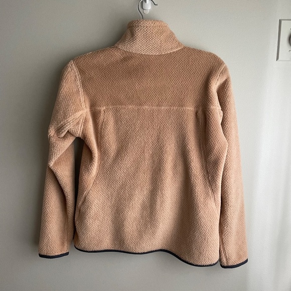 Rare Patagonia Re-Tool Snap-T in Rosewater - Picture 5 of 5